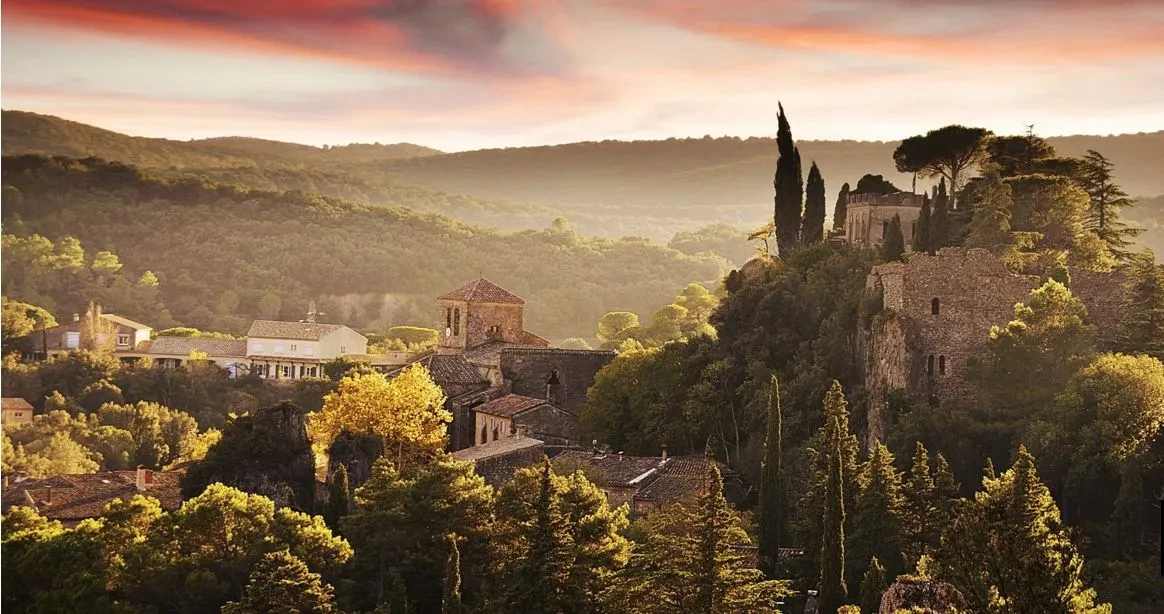 moureze village the experience block the region